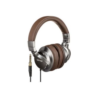 Behringer BH 470 Studio Monitoring Headphones Behringer BH 470 Studio Monitoring Headphones